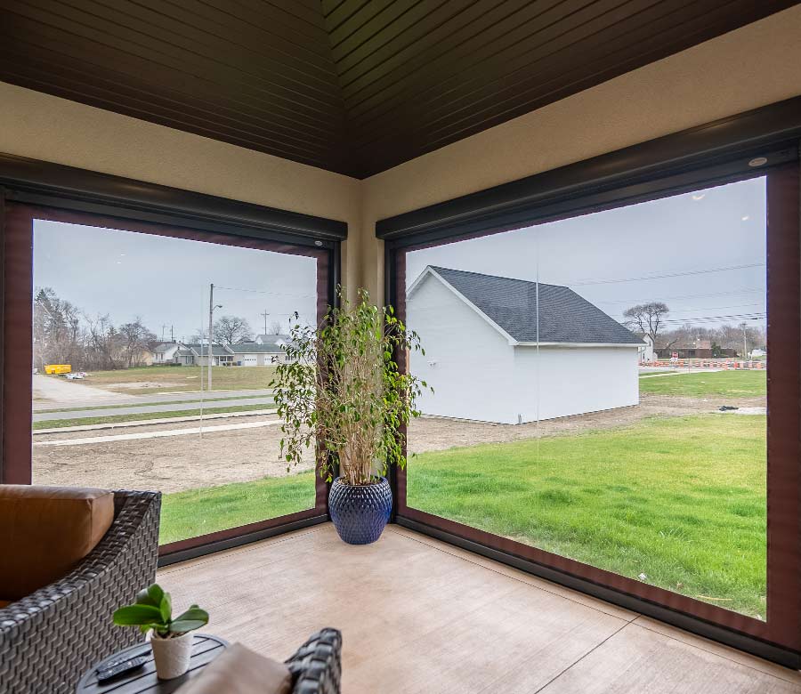 outdoor patio with screens