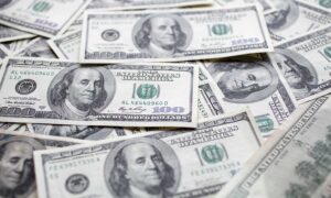 multiple one hundred dollar bills